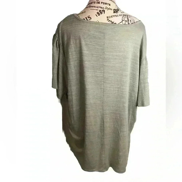 Retrology Womens 3X Green Blouse with Silver Rhinestones Key Hole - Picture 2 of 5